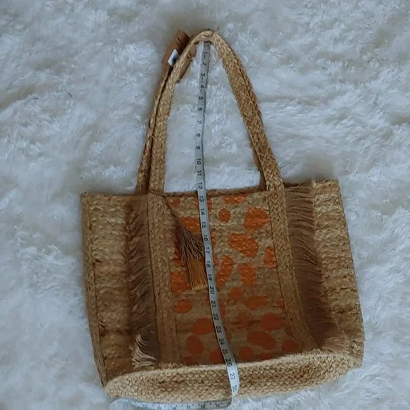 NWT Magid Large Metallic Leopard Print Jute Tote with Fringe and Tassels - Picture 7 of 9